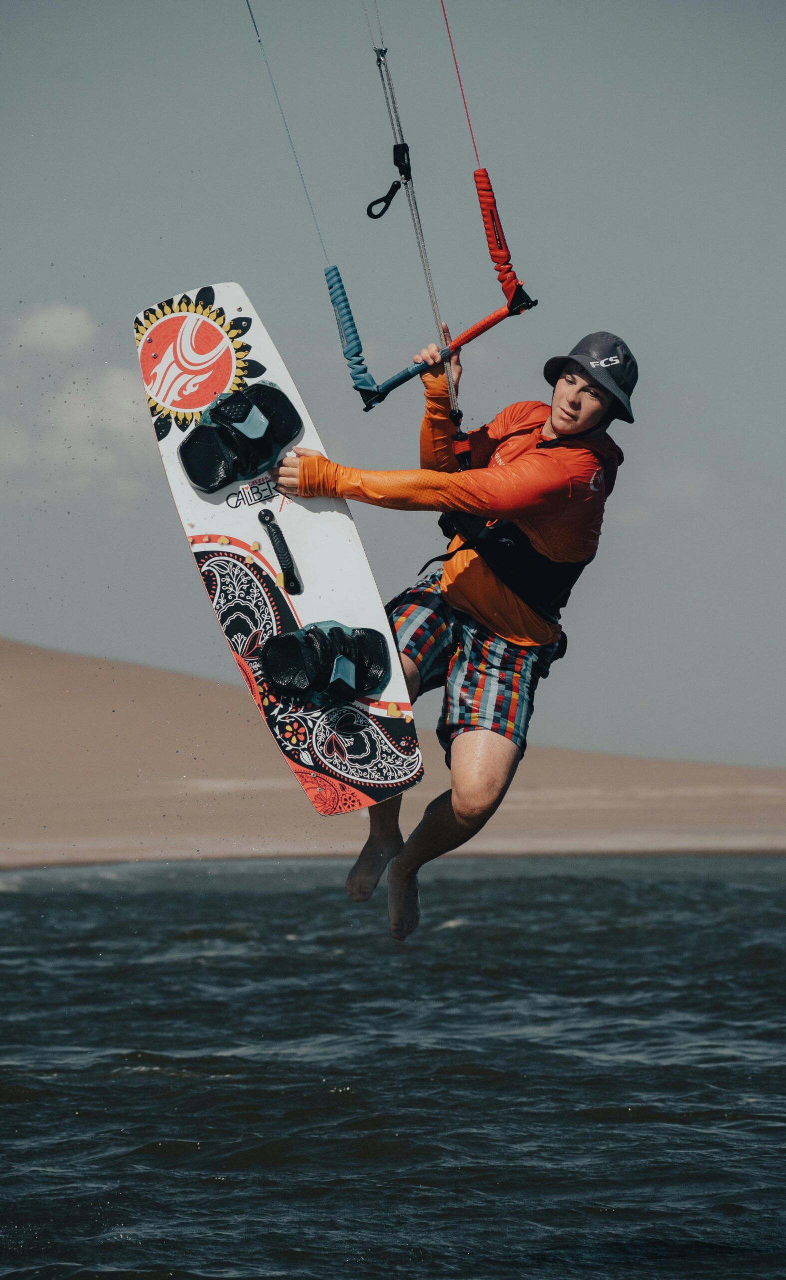 KITESURFING